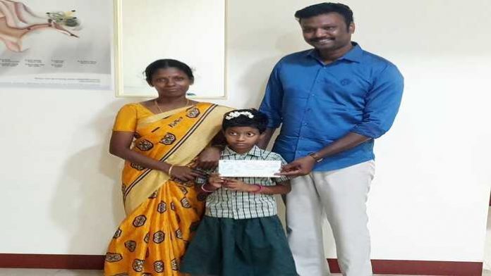 அரசு பள்ளி ஆசிரியர் சதிஷ்குமார்